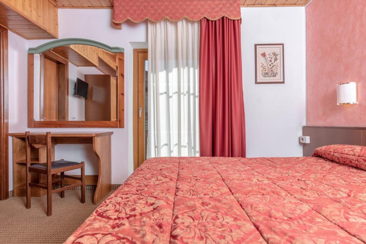Hotel Italo Madonna di Campiglio Exterior photo