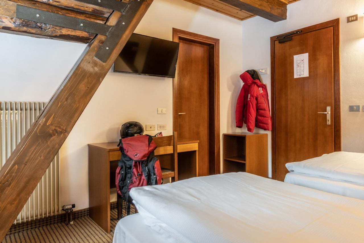 Hotel Italo Madonna di Campiglio Exterior photo